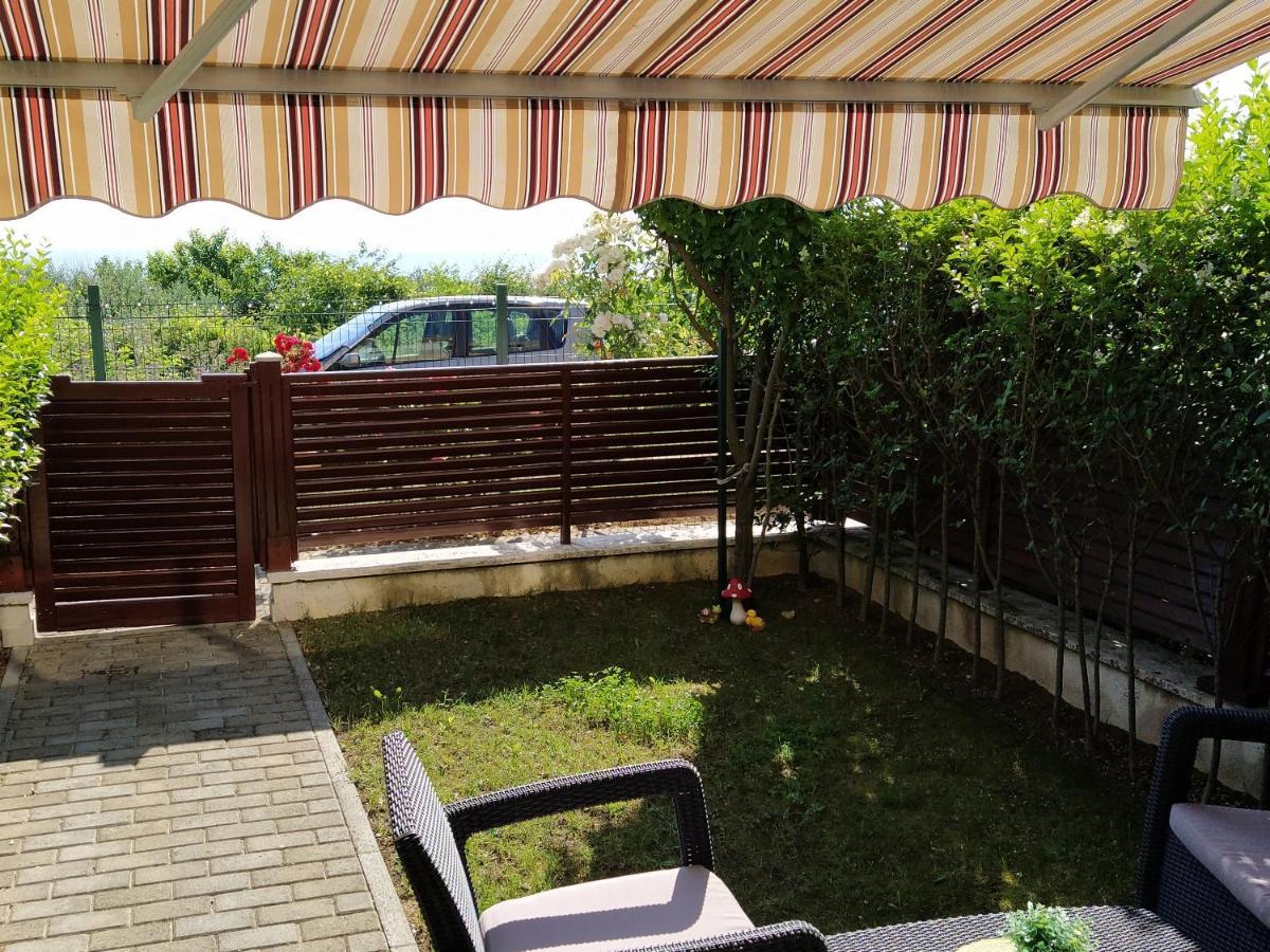 Byala-Apartment-Valmira 比亚拉 外观 照片